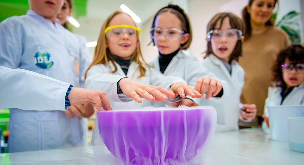 Первый слайд